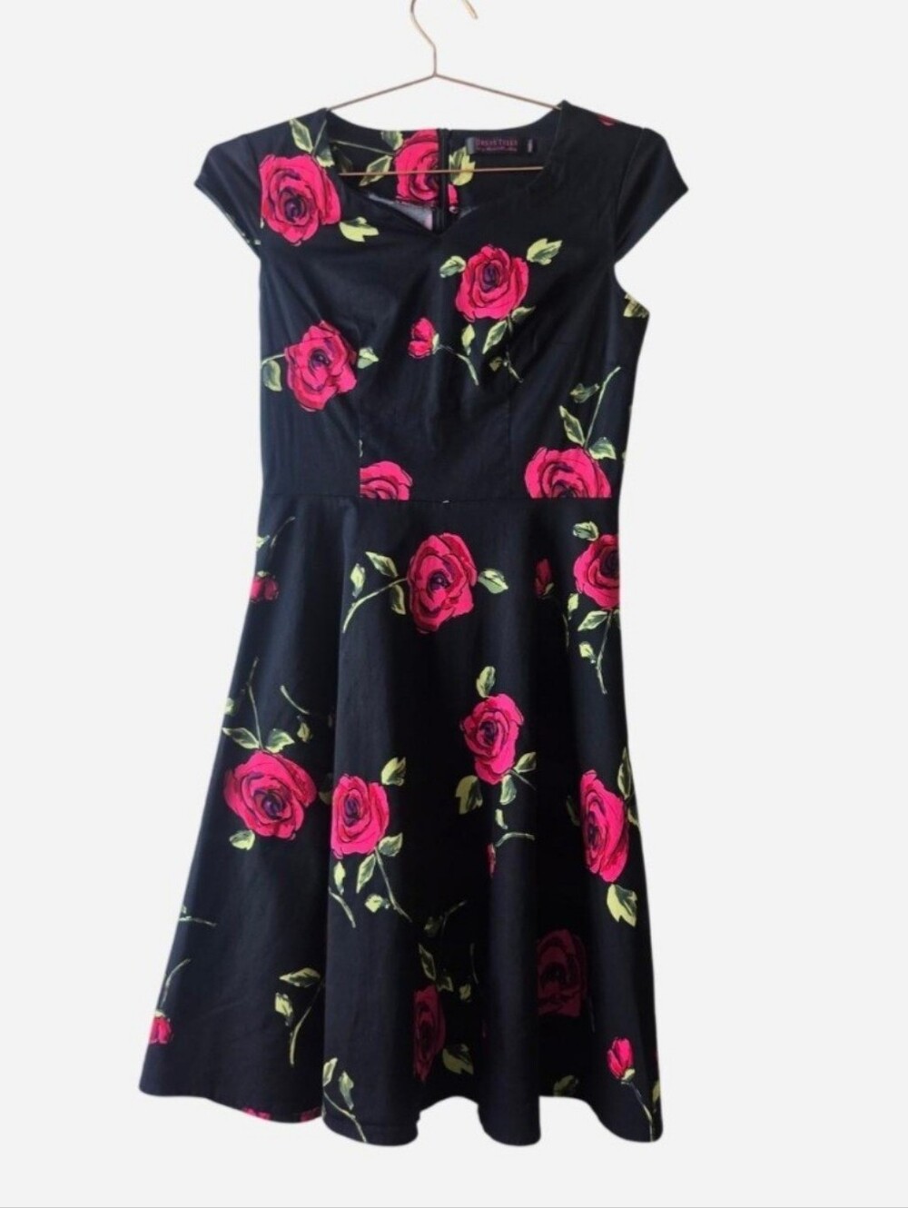 Dress Tells Black Rose Floral Fit & Flare Dress — Size M
